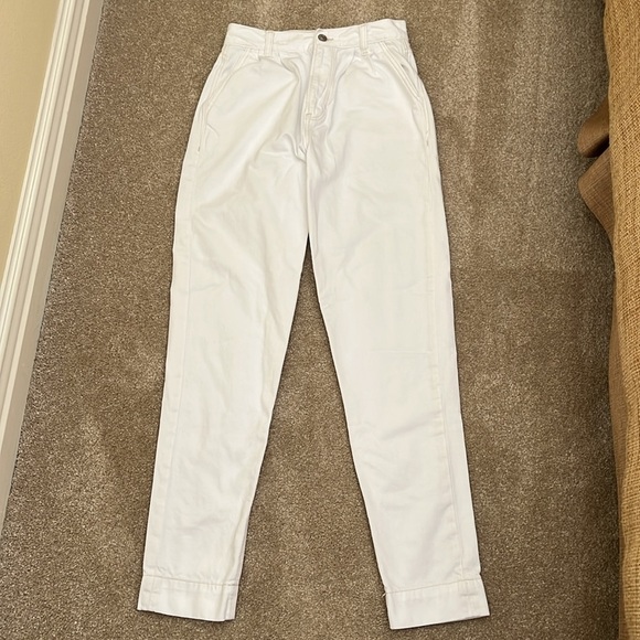 American Eagle Mom Jean Size 0Long - Picture 1 of 7